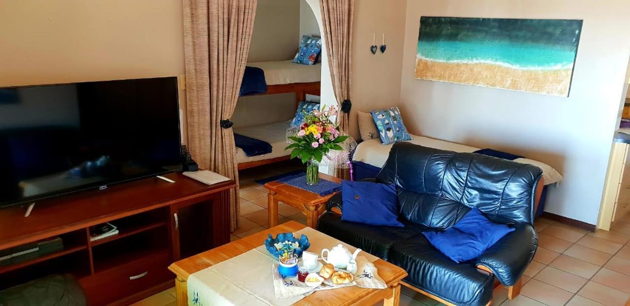 Seagulls Guest House لانجيبان المظهر الخارجي الصورة